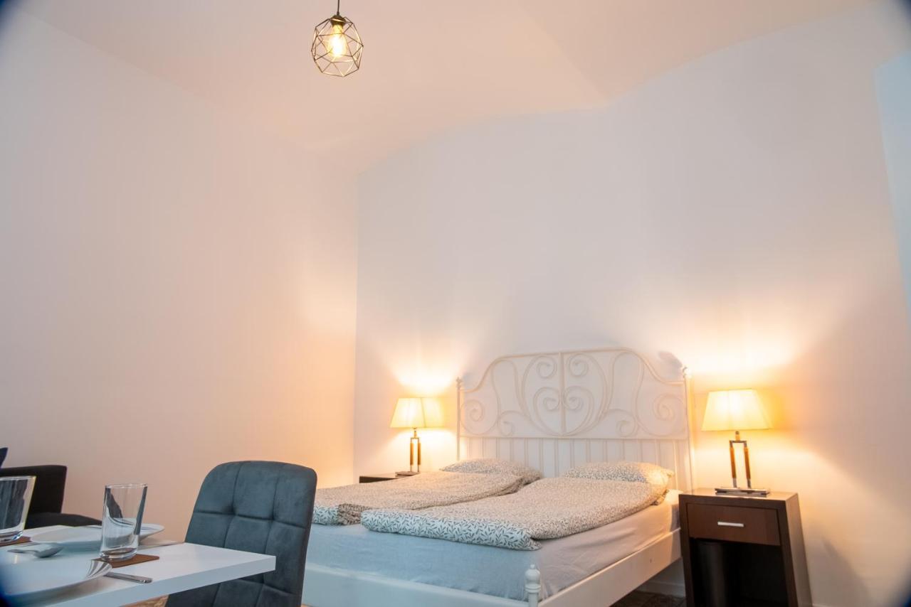 Family&Friends Apartments Schoenbrunn 비엔나 외부 사진